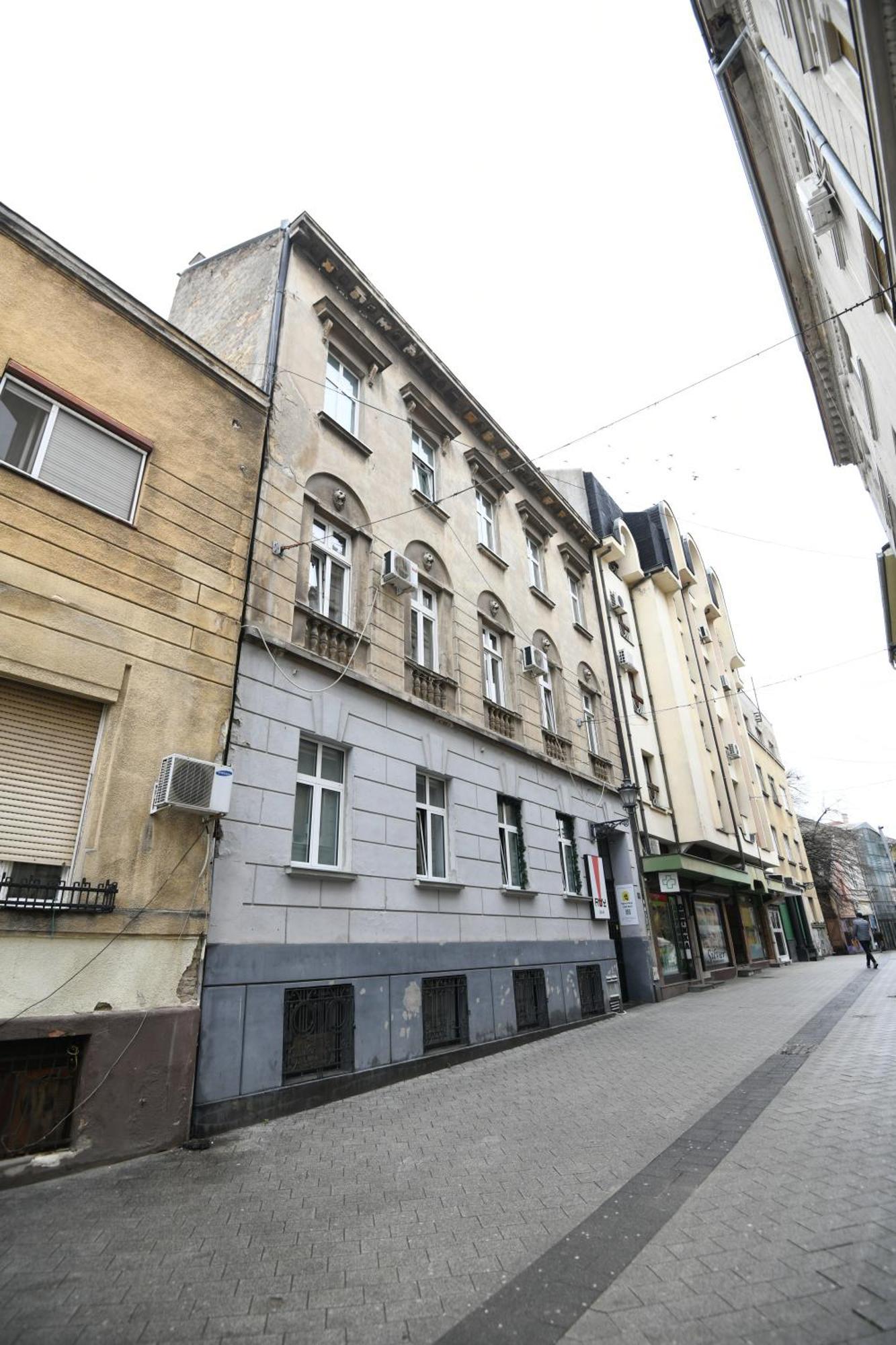 Downtown Apartment *