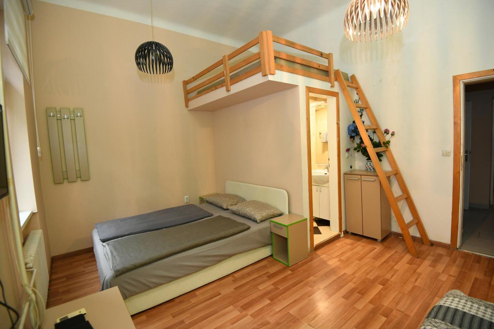 Apartment Downtown *